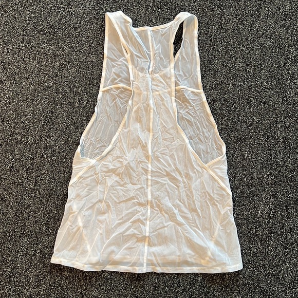 Lululemon tank with detachable bra - Picture 5 of 6
